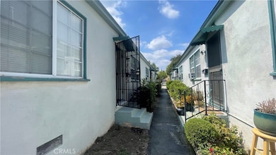 364 370 1/2 S Sierra Madre Blvd, Pasadena, CA 91107 - photo 3