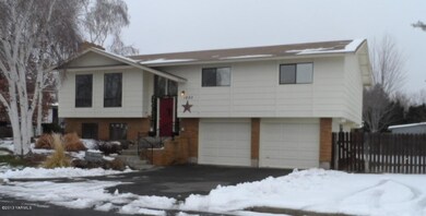 1203 S 33 FRONT