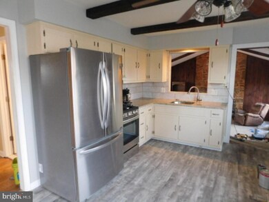 440 E Center St, Clayton, NJ 08312 - photo 2