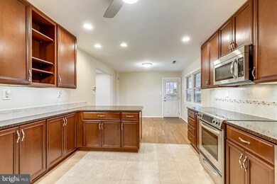 13010 Ivy Dr, Beltsville, MD 20705 - photo 6