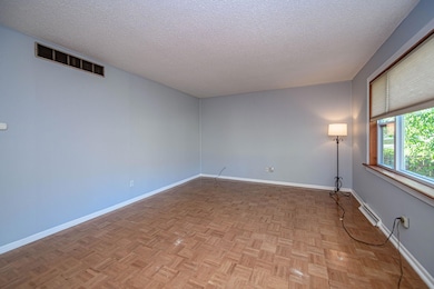 59-web-or-mls-4104-lamp-ln - Copy