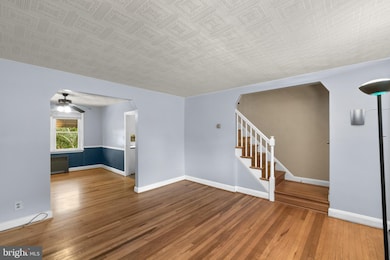 3929 Colchester Rd, Baltimore, MD 21229 - photo 6