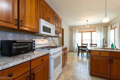 5500 Bradley Rd, North Olmsted, OH 44070 - photo 3