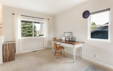 1958 SW 37th St, Redmond, OR 97756 - photo 5