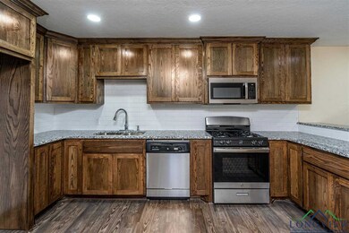 102 Crestwood Dr, Longview, TX 75601 - photo 6