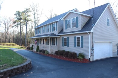 129 Bayberry Dr, Dingmans Ferry, PA 18328 - photo 4