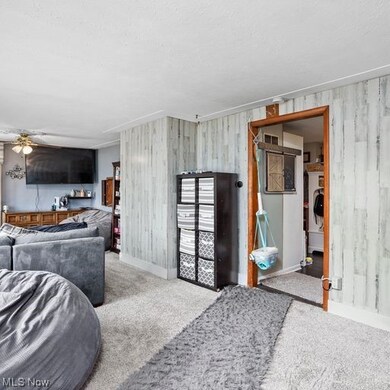 4900 Richelieu Ave, Sheffield Lake, OH 44054 - photo 3