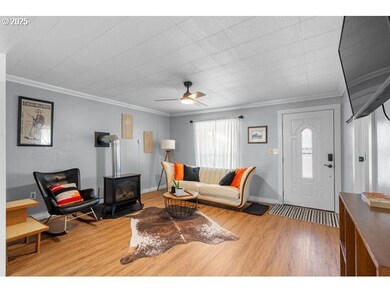 365 S Gilmore St, Heppner, OR 97836 - photo 7