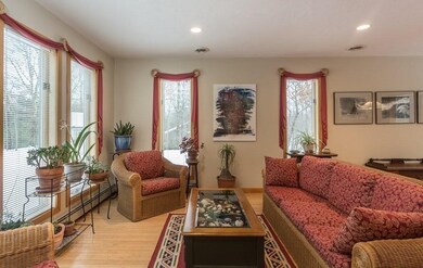 68 Palisades Cir, Stoughton, MA 02072 - photo 5