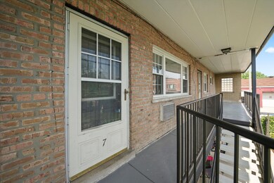 2716 Ridgeland Ave unit 7, Berwyn, IL 60402 - photo 3