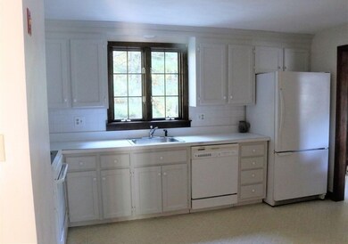 70 Colonial Rd, Medfield, MA 02052 - photo 7