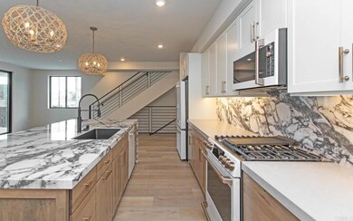 312 Hemlock Ave, Carlsbad, CA 92008 - photo 6