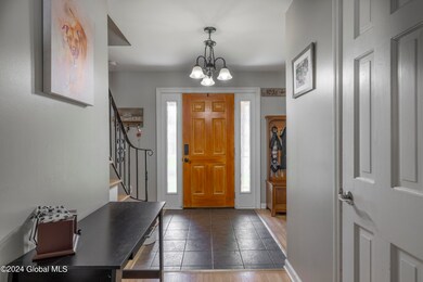 51 Swartson Ct, Albany, NY 12209 - photo 3