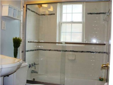 1117 Baxter Ave unit 4B, Louisville, KY 40204 - photo 4