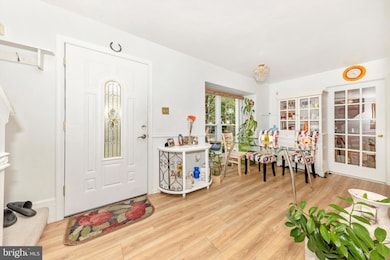 26 Filbert Ct, Gaithersburg, MD 20879 - photo 2