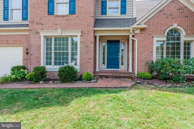 8308 Knotty Pine Ln, Fairfax Station, VA 22039 - photo 2