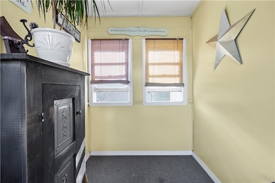 66 Irving St, Cranston, RI 02910 - photo 4