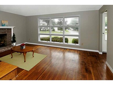 36 Fashion Dr, Warwick, RI 02886 - photo 3