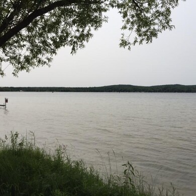 Pickerel Lake Vacant Lot Shoreline