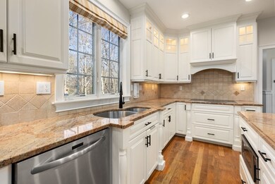 11 Bobolink Rd, Wellesley Hills, MA 02481 - photo 5