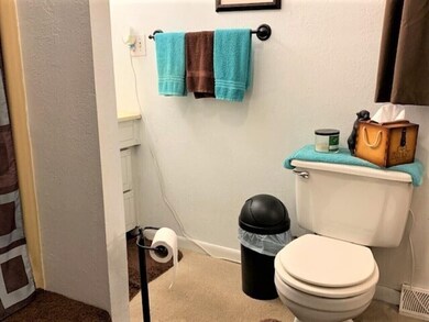 918 E 22nd Ct, Des Moines, IA 50317 - photo 5