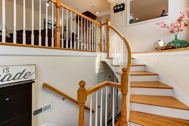 34 Queen Isabella Way, Ashland, MA 01721 - photo 2