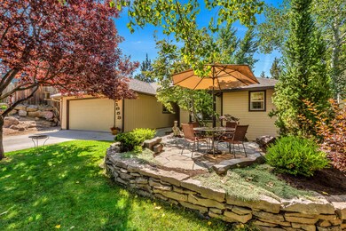 1853 NE Hollow Tree Lane