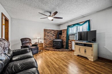 732 County Road 4797, Springtown, TX 76082 - photo 4