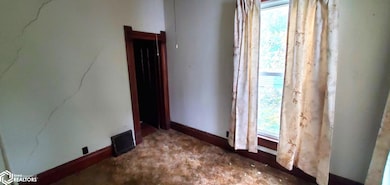 305 S Birch St, Creston, IA 50801 - photo 7