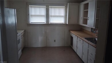 130 West St, Asheboro, NC 27205 - photo 7