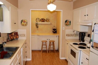 3903 Darrell Ln, Tyler, TX 75701 - photo 3