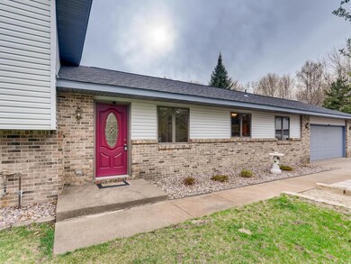 Exterior Front Entry