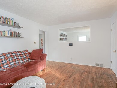 1224 Berten St, Lansing, MI 48910 - photo 4