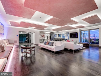 The Ritz-Carlton Residences, Baltimore, MD 21230 - photo 7