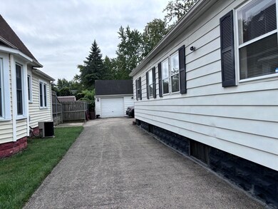 1927 Kenton St, Springfield, OH 45505 - photo 2