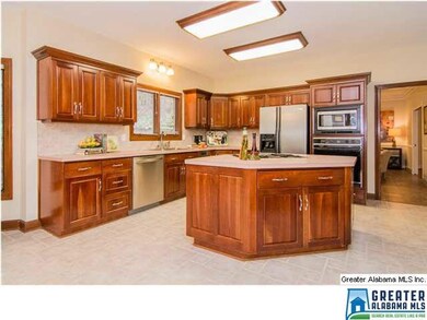 HUGE kitchen with new stainless steel appliances, 