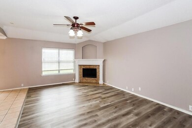 unlisted-address, Denton, TX 76210 - photo 3