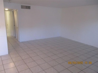 1750 N 17th Ct unit 102, Hollywood, FL 33020 - photo 2