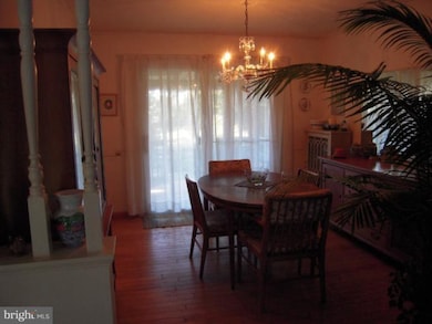 602 Sherry Dr, Sykesville, MD 21784 - photo 7