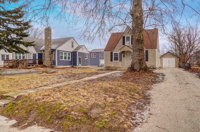 2323 W Walnut St-1