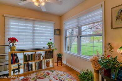 42 Frontier Way Tinton Falls-large-006-0