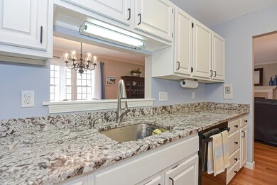 43 Laurelwood Dr unit 43, Hopedale, MA 01747 - photo 5