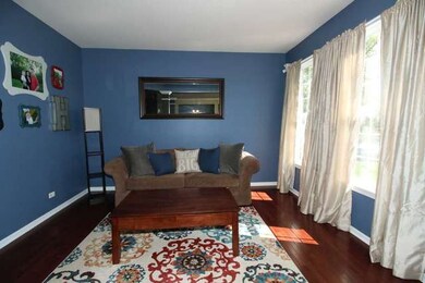 4081 Georgetown Cir, Algonquin, IL 60102 - photo 2