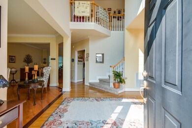 Open entry foyer