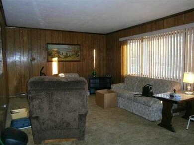 76 Harding Rd, Fairhaven, MA 02719 - photo 2