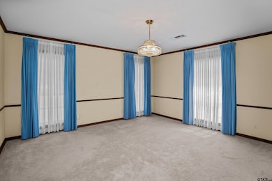 916 E Houston Ave, Crockett, TX 75835 - photo 7