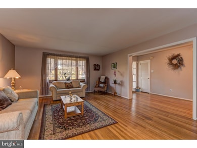 1661 Limerick Ln, Dresher, PA 19025 - photo 6