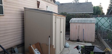 1601 Poso Dr unit 20, Wasco, CA 93280 - photo 7