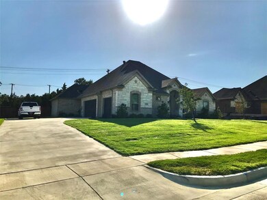 2009 Vanderbilt Dr, Weatherford, TX 76088 - photo 4