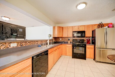 9-Kitchen